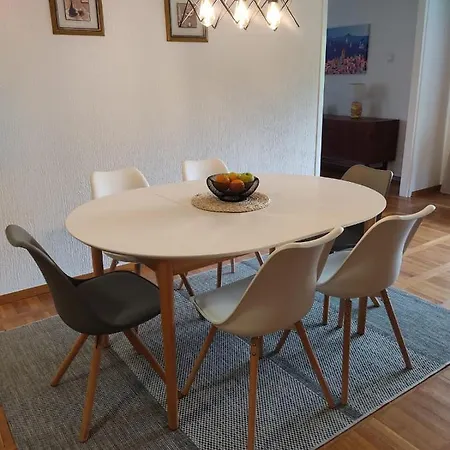 Family House Maria 4* 度假居 *